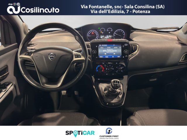 LANCIA Ypsilon usata, con Fendinebbia