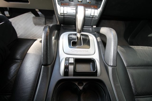 PORSCHE Cayenne usata, con Interni in pelle