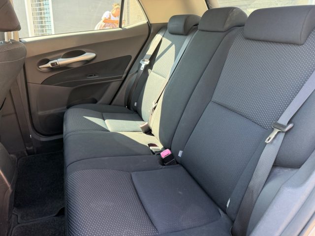 TOYOTA Auris usata 14