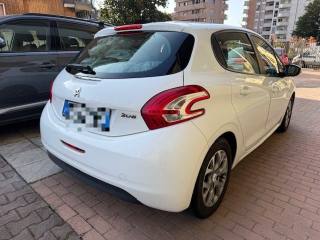 PEUGEOT 208 usata, con Airbag Passeggero
