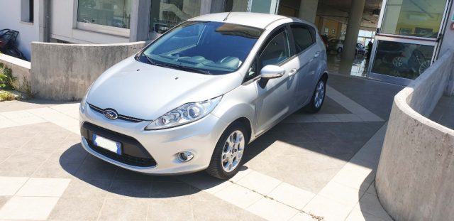 FORD Fiesta usata, con ABS
