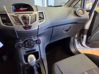 FORD Fiesta usata, con Specchietti laterali elettrici