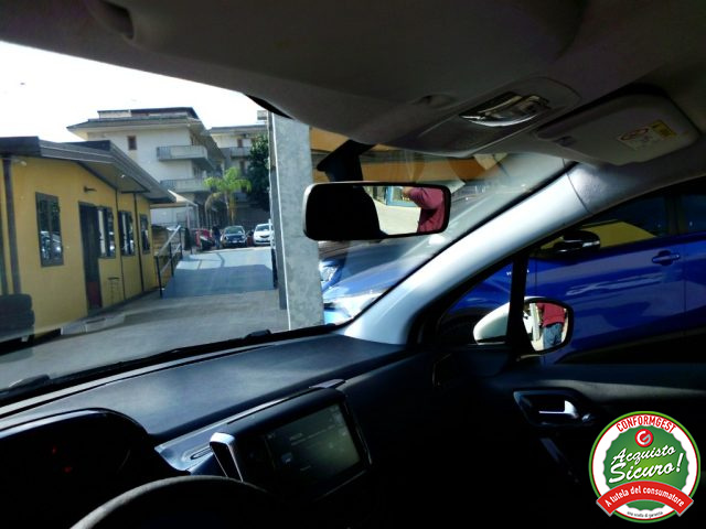 PEUGEOT 208 usata, con Sensore di pioggia