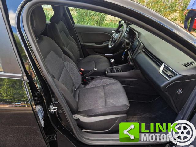 RENAULT Clio usata, con Park Distance Control