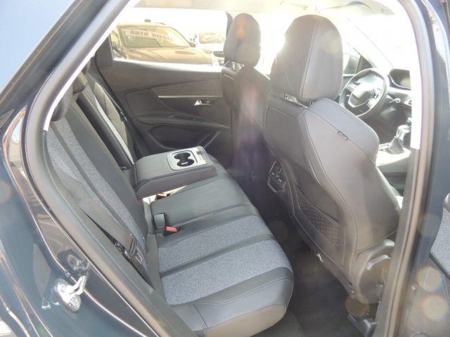 PEUGEOT 3008 usata, con Autoradio