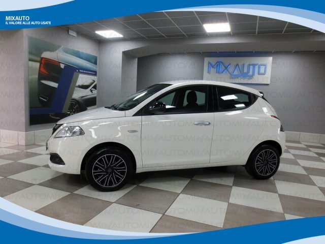 LANCIA Ypsilon usata, con ABS