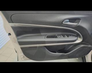 JEEP Avenger usata 29