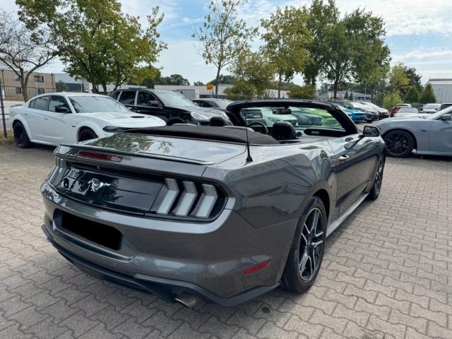 FORD Mustang usata, con Autoradio
