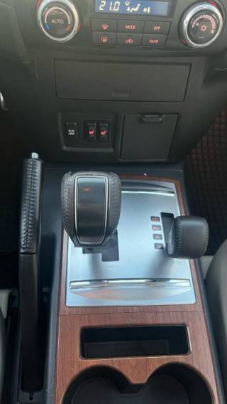 MITSUBISHI Pajero usata, con Gancio traino