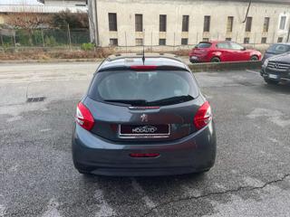 PEUGEOT 208 usata, con Autoradio