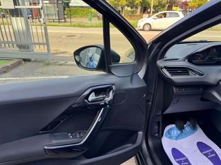 PEUGEOT 208 usata, con Cerchi in lega