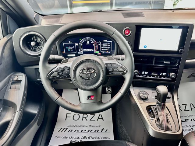 TOYOTA Yaris usata, con Sistema di navigazione