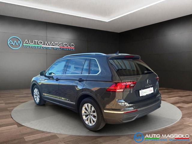 VOLKSWAGEN Tiguan usata, con Boardcomputer