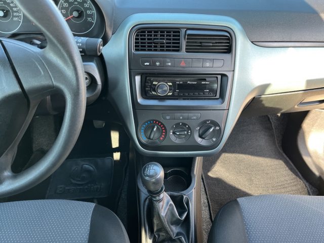 FIAT Grande Punto usata 12