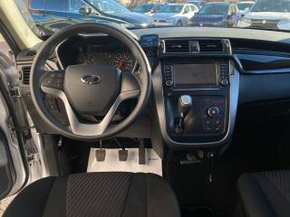 MAHINDRA KUV100 usata, con Volante multifunzione