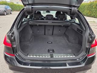 BMW 318 usata, con Touch screen