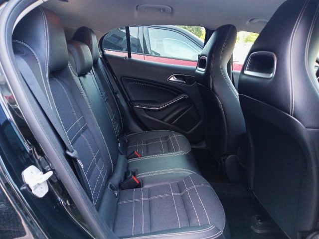 MERCEDES-BENZ GLA 200 usata, con Volante in pelle