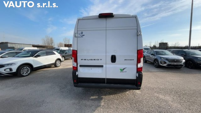 PEUGEOT Boxer usata, con Servosterzo