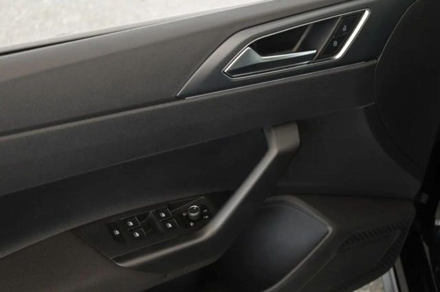 VOLKSWAGEN Polo usata, con USB