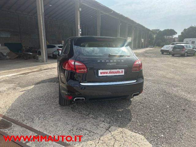PORSCHE Cayenne usata, con Autoradio