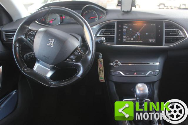 PEUGEOT 308 usata, con Autoradio digitale