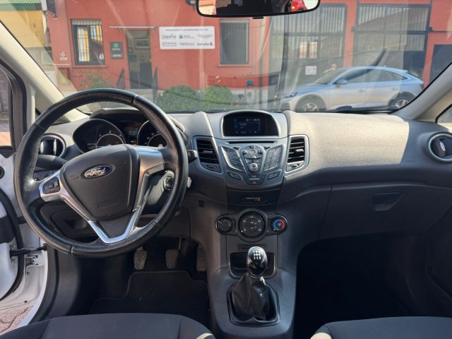 FORD Fiesta usata, con Autoradio