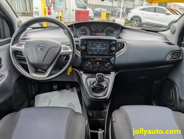 LANCIA Ypsilon usata 24