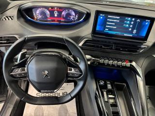PEUGEOT 5008 usata, con Sistema di navigazione