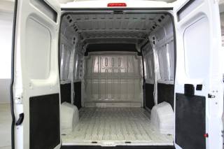 PEUGEOT Boxer usata, con Vivavoce