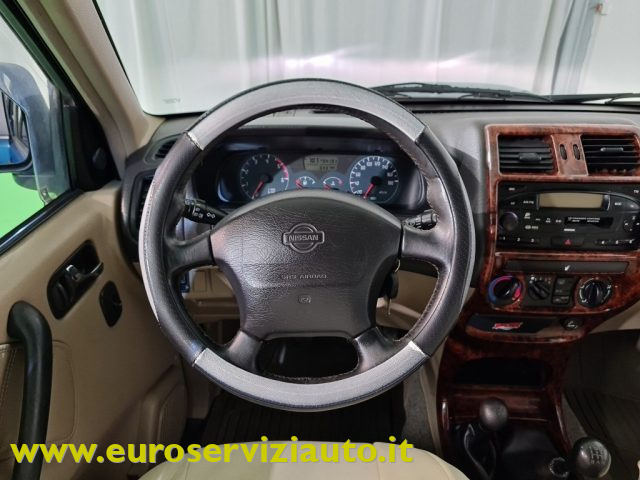 NISSAN Terrano II usata, con Regolazione elettrica sedili