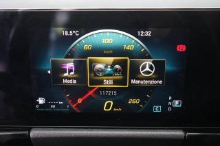 MERCEDES-BENZ GLA 180 usata, con Controllo trazione