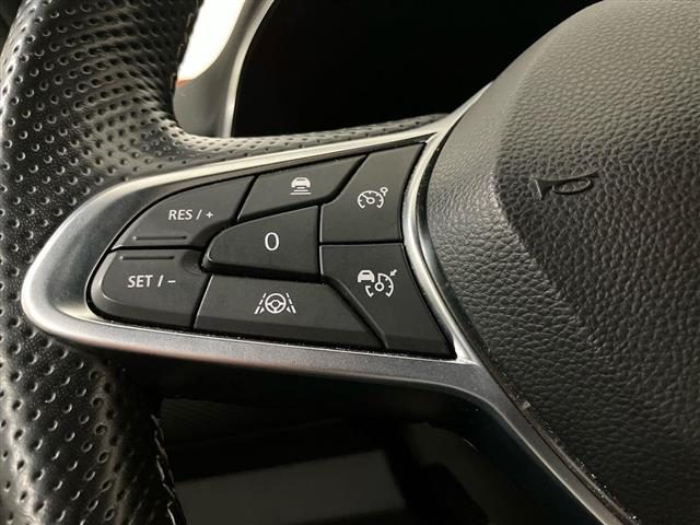 RENAULT Clio usata, con Sensori di parcheggio posteriori