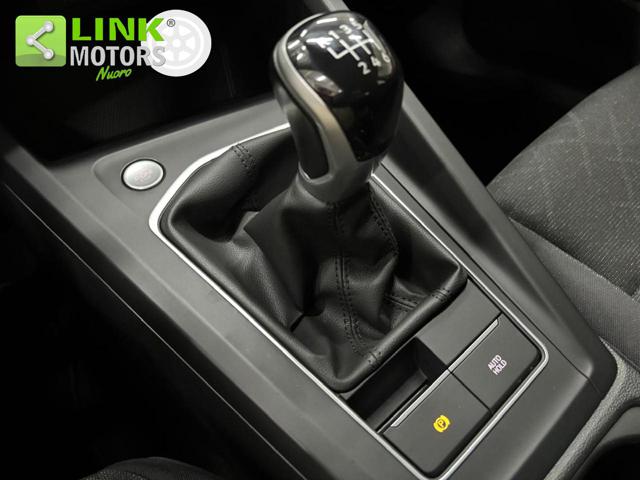 VOLKSWAGEN Golf usata, con Touch screen