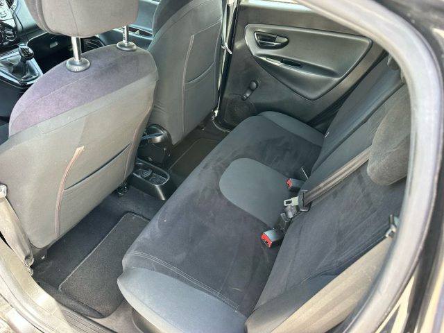 LANCIA Ypsilon usata, con ESP