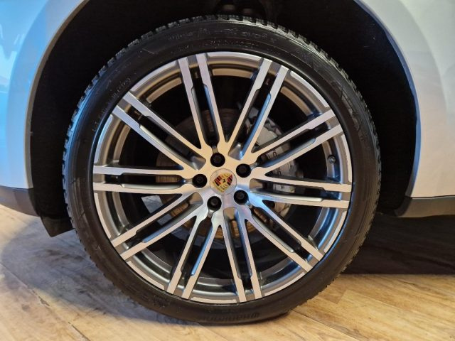 PORSCHE Macan usata 22