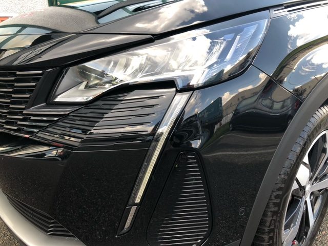 PEUGEOT 3008 usata, con Fari LED