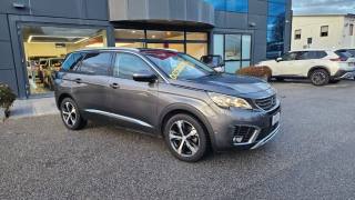 PEUGEOT 5008 usata, con Airbag