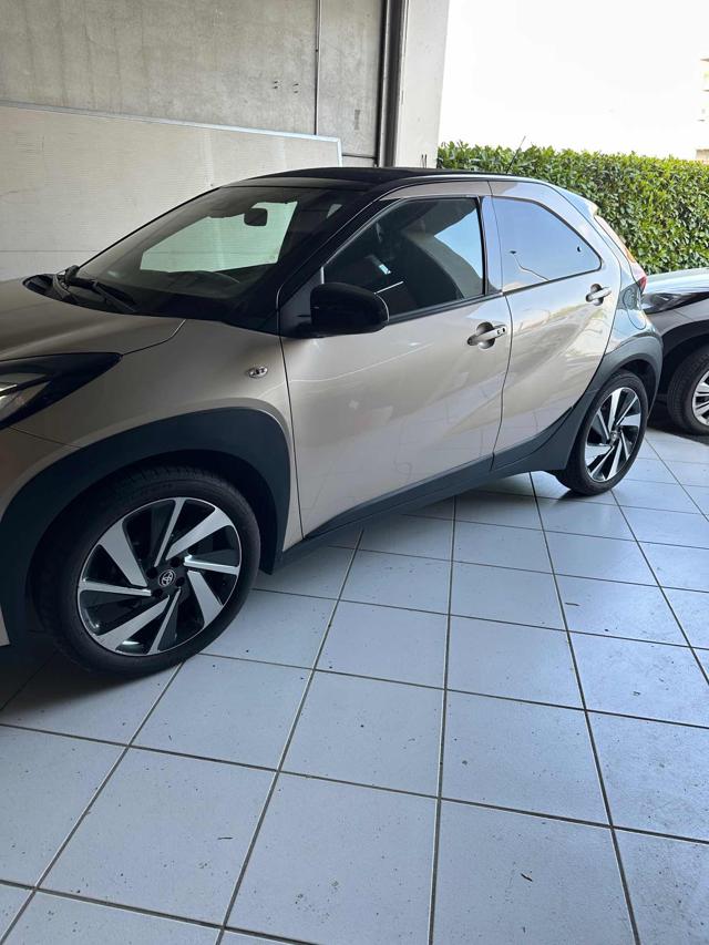 TOYOTA Aygo X usata, con Autoradio