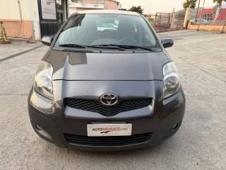 TOYOTA Yaris usata, con Airbag