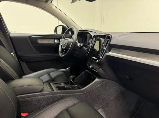 VOLVO XC40 usata, con Airbag laterali