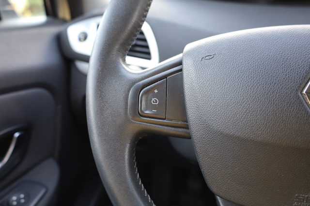 RENAULT Scenic usata, con Vivavoce