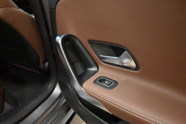 MERCEDES-BENZ A 35 AMG usata 47