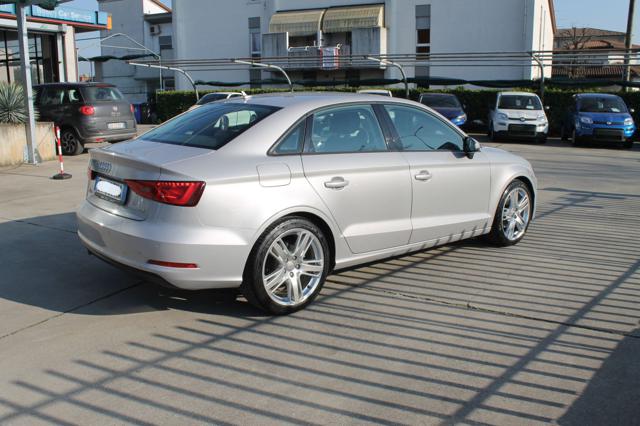 AUDI A3 usata, con Autoradio