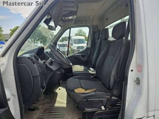 OPEL Movano usata, con USB