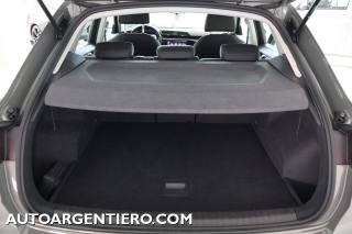 AUDI Q3 usata, con Sensori di parcheggio anteriori