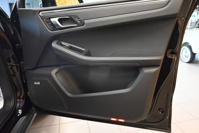 PORSCHE Macan usata 168