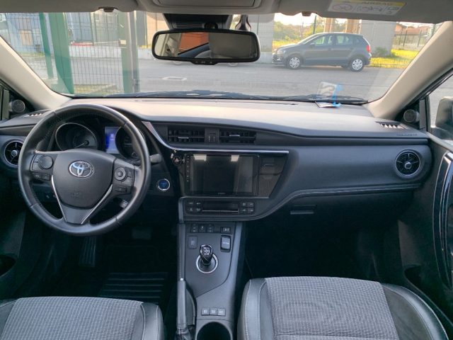 TOYOTA Auris usata, con Cruise Control