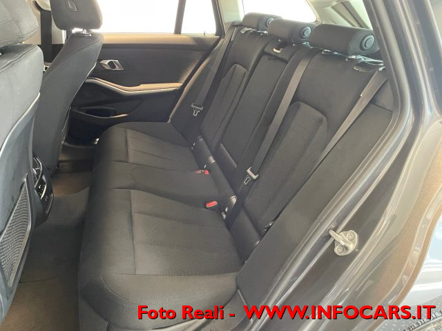 BMW 330 usata, con Park Distance Control