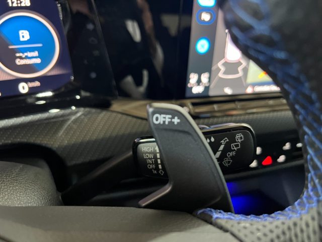 VOLKSWAGEN Golf R usata, con USB