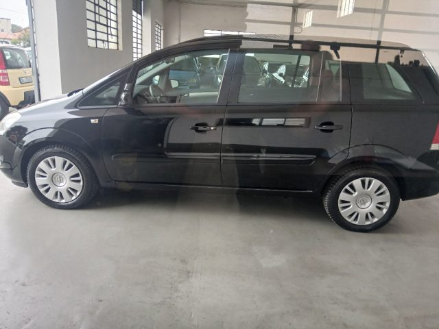 OPEL Zafira usata, con Airbag